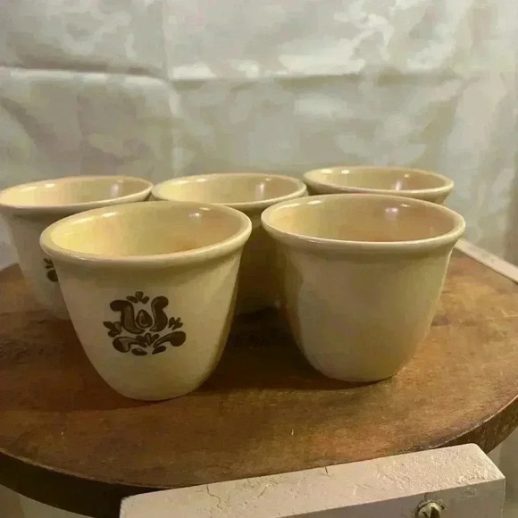 Pfaltzgraff Village Ceramic Cups - 1970s Set of  5 - Picture 4 of 5